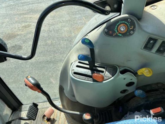 2011年 ニューホランド T4050