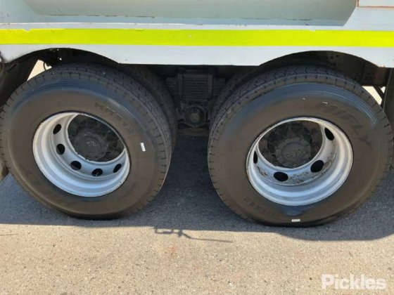 2008年式 日野 FM1J