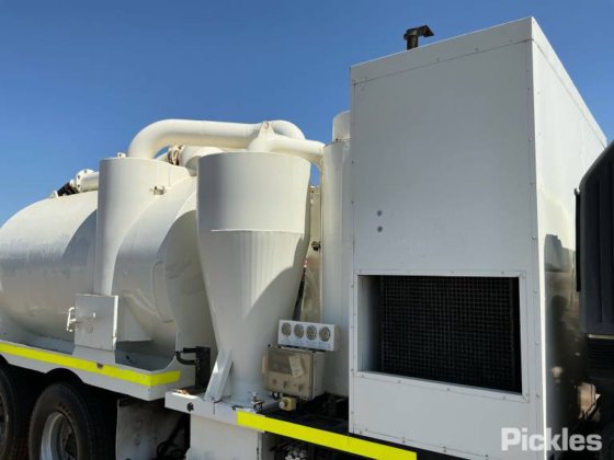 2008年式 日野 FM1J