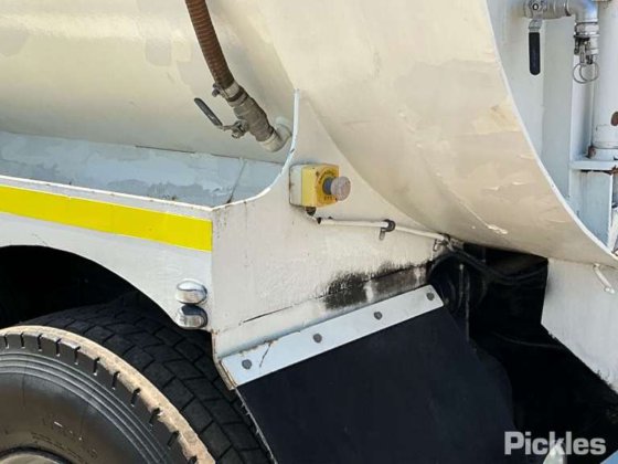 2008年式 日野 FM1J