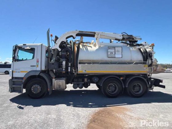 2013年型メルセデス・ベンツ アクソール 2633