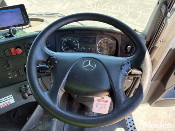 2013年型メルセデス・ベンツ アクソール 2633