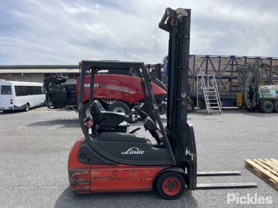 2010 リンデ E16C