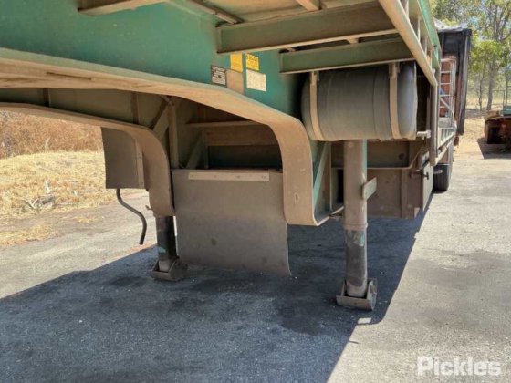 2011 Haulmark 3ST37