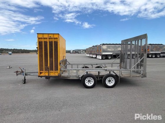 2012年クラシックトレーラー