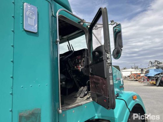 2011年式ケンワース T409SAR