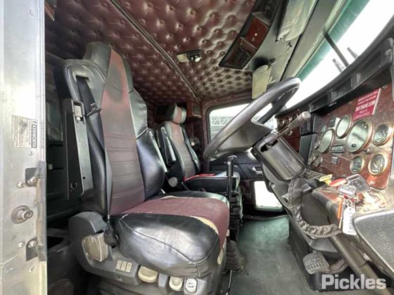 2011年式ケンワース T409SAR