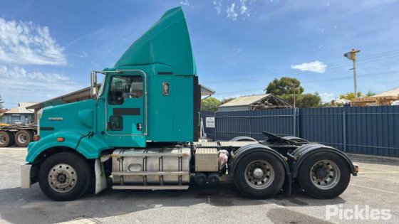 2011年式ケンワース T409SAR