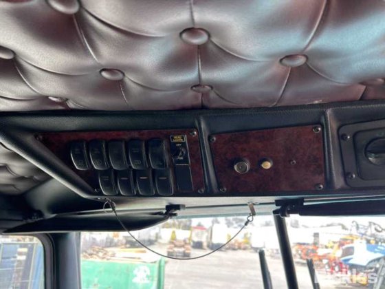 2011年式ケンワース T409SAR