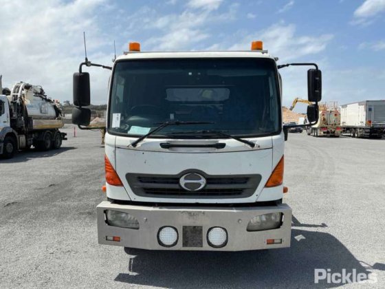 2004年式 日野 FD1J