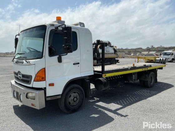 2004年式 日野 FD1J