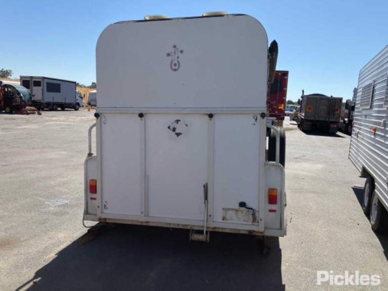 2010 无锡彩虹特种车辆有限公司