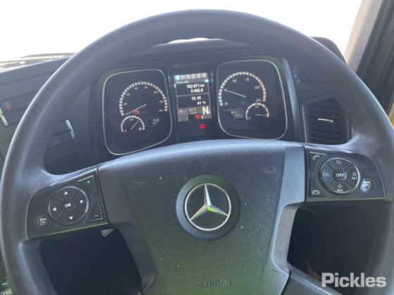 2018 メルセデス ベンツ アクトロス 2663