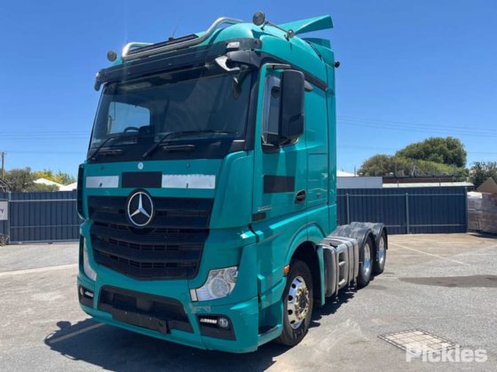 2018 メルセデス ベンツ アクトロス 2663