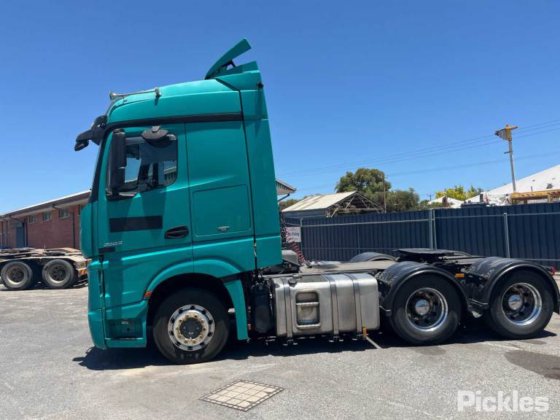 2018 メルセデス ベンツ アクトロス 2663