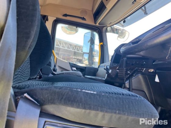 2018 メルセデス ベンツ アクトロス 2663