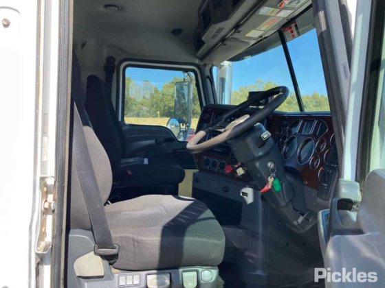 2013 Mack CMHT Trident