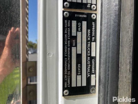 2013 Mack CMHT Trident