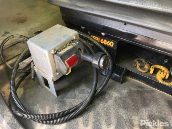 2013 Mack CMHT Trident