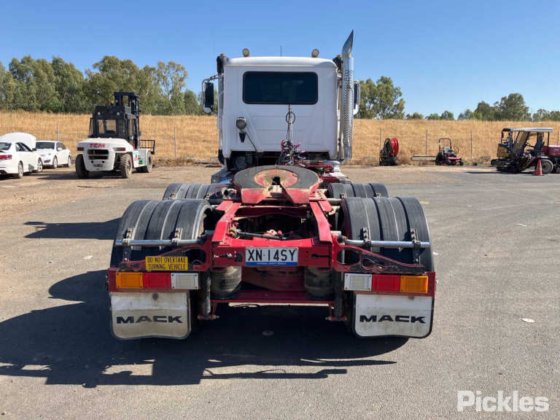 2013 Mack CMHT Trident