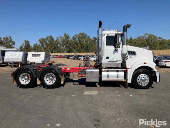 2013 Mack CMHT Trident