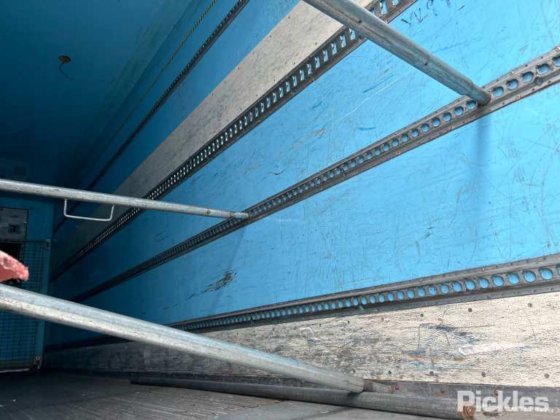 2015 真品三轴半挂车