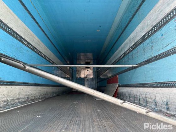 2014款正品三轴半挂车