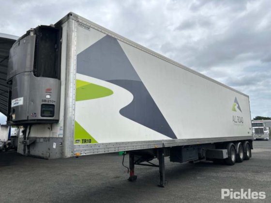 2014款正品三轴半挂车