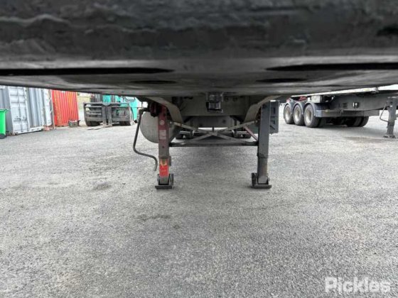 2014款正品三轴半挂车