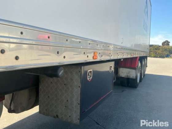 2012 マキシトランス ST3