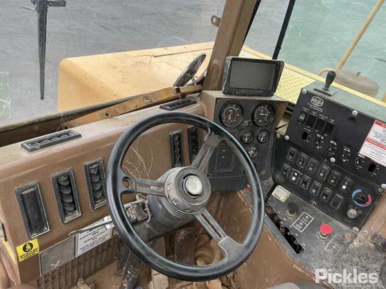 キャタピラー 613C