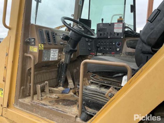 キャタピラー 613C