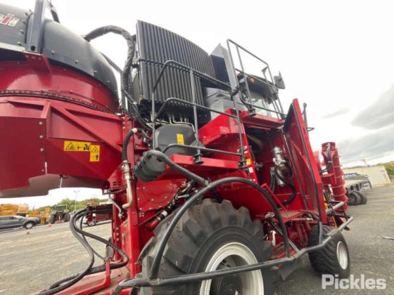 2025 Case IH Austoft 9000