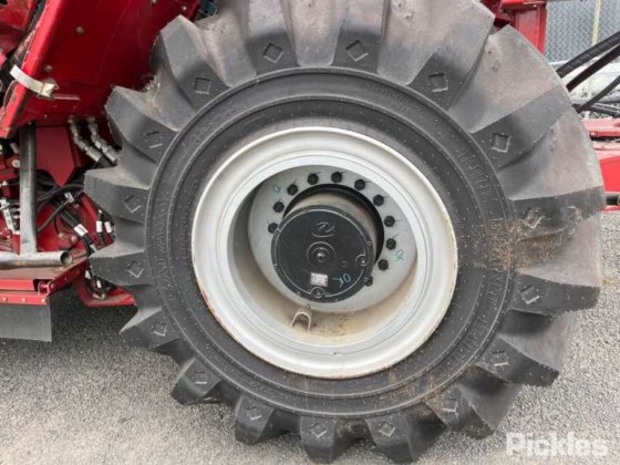 2025 Case IH Austoft 9000