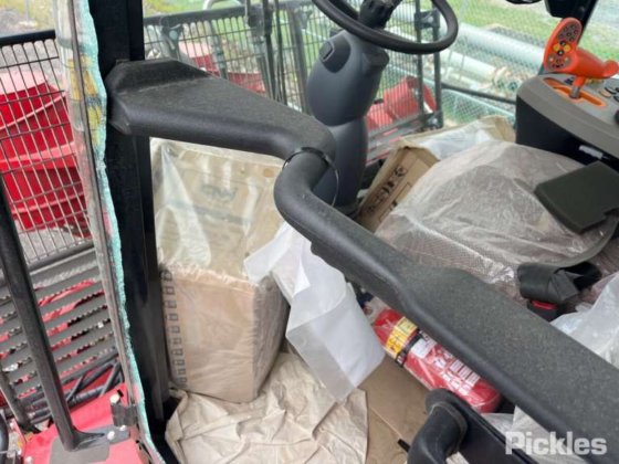 2025 Case IH Austoft 9000