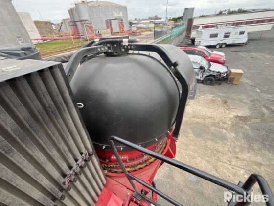 2025 Case IH Austoft 9000