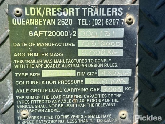 2000リゾートトレーラー