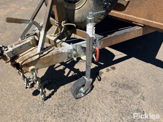 2000リゾートトレーラー