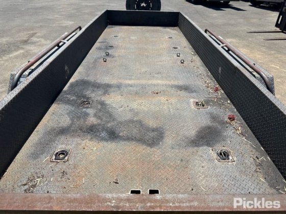 2000リゾートトレーラー