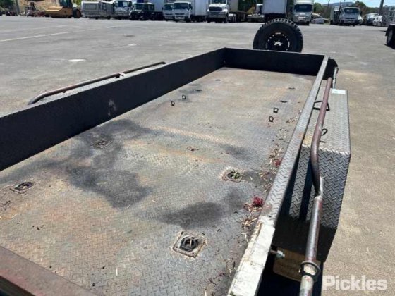 2000リゾートトレーラー