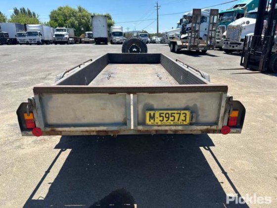 2000リゾートトレーラー