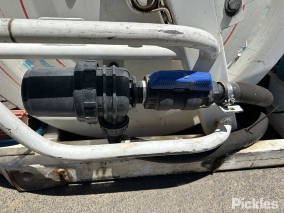 滑架式400L快速喷涂单元。