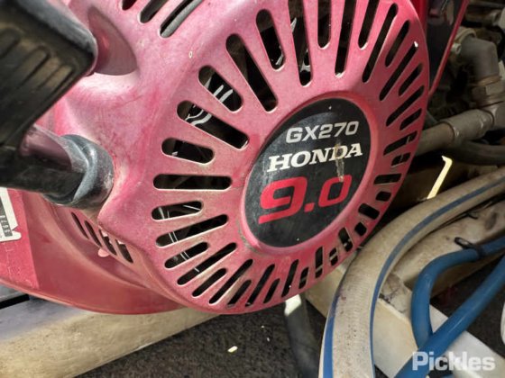 滑架式400L快速喷涂单元。