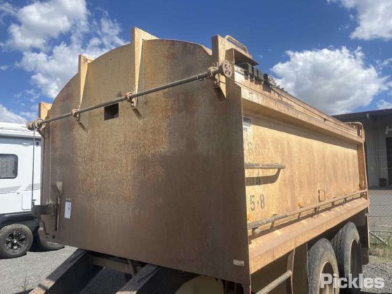 2012 Taipan Trailers