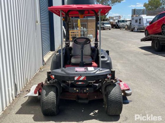 Toro GroundsMaster 360