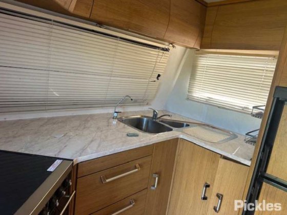 2011 ジェイコ スターリング