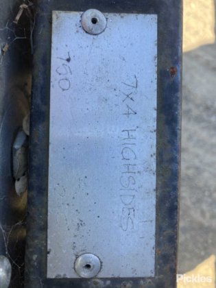 马里奥拖车 7x4 箱斗 trailer