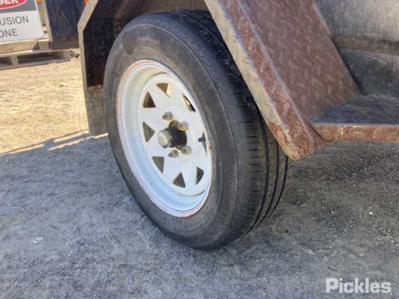 马里奥拖车 7x4 箱斗 trailer