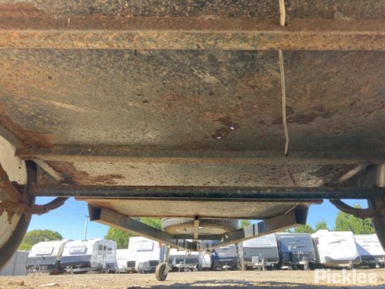 马里奥拖车 7x4 箱斗 trailer