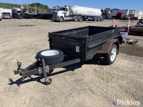 马里奥拖车 7x4 箱斗 trailer